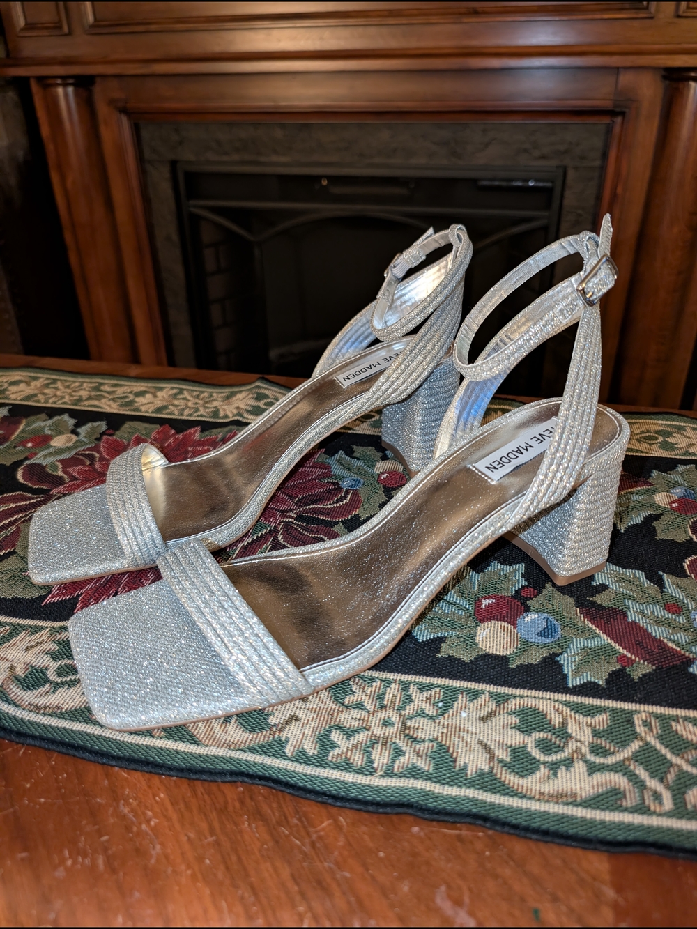 Steve Madden Lavnish Silver Glitter Block Heel Sandals Size 11 Ankle Strap